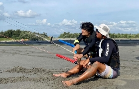 臺中風箏沖浪實測｜新手也能飛？3小時從0到浪上飄！避坑指南收好✨