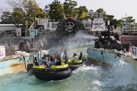 橫濱八景島實測｜必玩波浪雲霄飛車！海上刺激感超讚💦