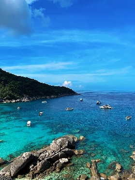 親子專屬｜12月斯米蘭開“海”啦！帶萌娃解鎖藍洞浮潛，把童年藏進玻璃海