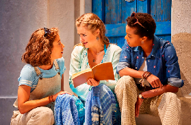 倫敦必看！《媽媽咪呀！》現場瘋玩全記錄｜非英語黨也能嗨翻🤩