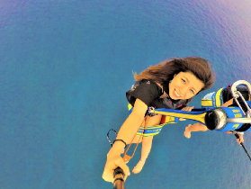 沖繩拖曳傘初體驗｜高空看藍海超讚！避坑+行程規劃懶人包🤩