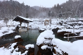 札幌日歸溫泉實測｜私人接送+美膚湯+美食，雪季不用怕路滑！✨