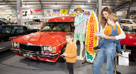 西澳汽車博物館｜車迷狂喜！200+老車+免費講解超讚🚗