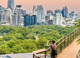 曼谷新晉免費頂流！市中心 6 層空中花園，承包全城天際線 + 寵物友好🆓