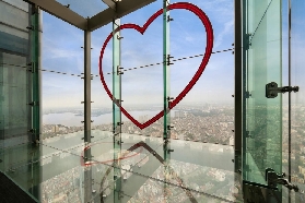 河內樂天65樓觀景臺｜實測體驗！雲端漫步+愛情拍照區超讚🤩