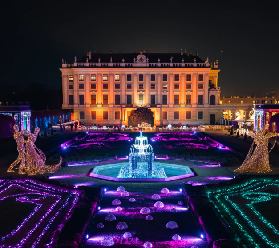 冬日限定浪漫暴擊！美泉宮聖誕市集升級+帝國之光首秀，維也納夜色美到窒息