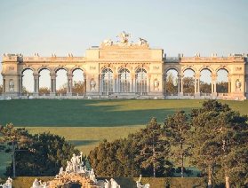 維也納美泉宮：茜茜公主的油畫宮殿，藏著哈布斯堡王朝的三百年傳奇