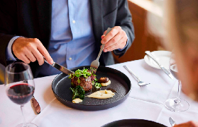 悉尼港奔富晚餐巡航實測｜VIP待遇+百萬夜景超抵！