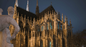 維也納還願教堂燈光秀實測｜30分鐘創世紀光影盛宴，避坑指南收好✨