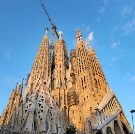 巴塞隆納聖家堂門票實測｜3個預訂避坑點+內部隱藏亮點✨