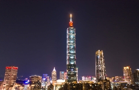 臺北夜遊實測｜3小時吃米其林夜市+喝信義酒吧超讚✨