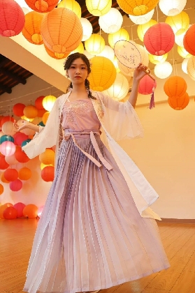 臺北迪化街漢服體驗｜遊玩後總結5個避坑要點，實用攻略收藏✅