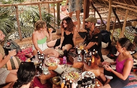 錫亞高沖浪之外必試！DIY專屬香水超抵玩✨