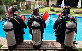 薄荷島水肺潛水初體驗｜PADI五星中心實測！避坑&攻略一次講清✨