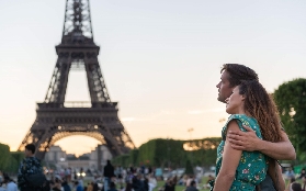 巴黎鐵塔一日遊實測！臺灣妞教你怎麽玩最讚💫