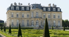 巴黎近郊城堡一日遊｜尚敘爾馬恩城堡超讚體驗全記錄📝