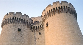 法國隱藏古蹟踩坑實測！聖安德烈堡18歲才能進？