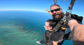 凱恩斯14000呎跳傘實測｜60秒失重+5分鐘俯瞰雨林海灘✨避坑指南