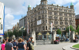 貝爾法斯特徒步實測｜2小時解鎖大教堂區隱藏彩蛋✨避坑指南