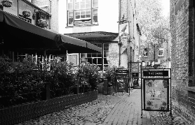 劍橋幽靈之旅實測｜半夜逛鬧鬼學院竟遇…（避坑指南）