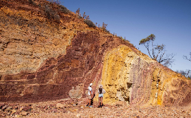 愛麗絲泉一日遊實測｜3必玩亮點+2避坑點！澳洲內陸真的絕✨