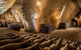 香檳一日遊怎麼選？臺灣人實測法國蘭斯這條！9次品酒+盲品超讚✨