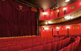 巴黎喜劇實測！70分鐘笑到飆淚？還能學巴黎人秘訣📝