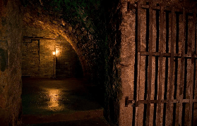 愛丁堡恐怖之旅實測｜中世紀刑具+鬧鬼金庫，膽小慎入但超讚！