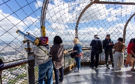 巴黎鐵塔攀登初體驗｜塔頂+遊船全攻略不藏私🤩