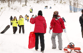 札幌Wonderland雪地公園半日遊｜玩雪+烤肉+看野生動物，親測不踩雷！
