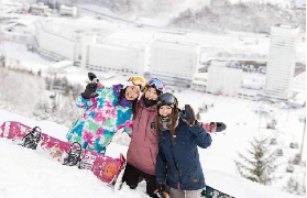 新潟滑雪初體驗｜苗場神樂雪場超讚！4000米雪道玩到不想走✨
