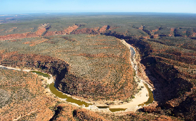 【實測】卡爾巴裏高空飛行｜粉紅湖真的美到窒息？避坑指南看這裡✨