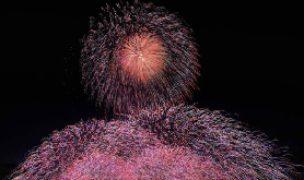 諏訪湖花火大會實測！Kiss of Fire倒影美到哭😭