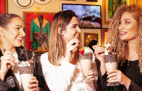 科隆硬石餐廳攻略｜避坑+商品選購，搖滾迷必看！🤘