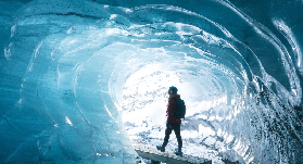 冰島卡特拉冰洞實測｜超吉普車衝冰川+冰洞內彩色冰層美到哭😭