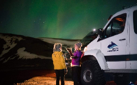 冰島極光吉普車之旅｜3個預訂前必知！避開人羣看滿天星超抵✨