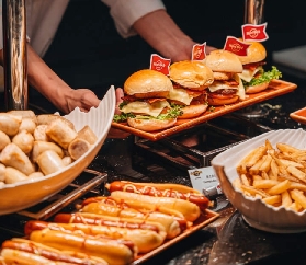 深圳硬石自助餐太夯！搖滾迷+吃貨雙重滿足🥳