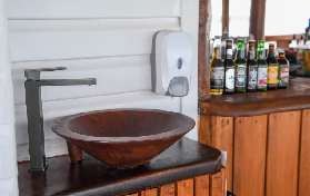 斐濟Cloud9玩透透｜漂浮平台真實體驗！披薩+雞尾酒超讚💦