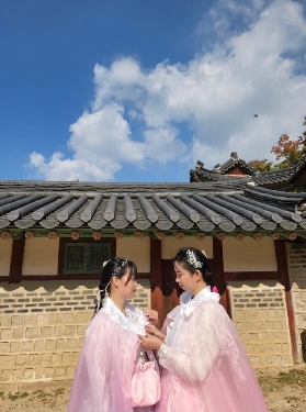 首爾韓服初體驗｜Dorothy現場細節實測！搭捷運就能到超方便💖