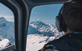 新西蘭塔斯曼冰川直升機｜台灣人實測！雲端俯瞰冰川湖+高山著陸超讚💙