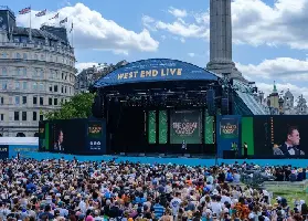 倫敦西區 LIVE 2026 本週末回歸：歐洲最大免費音樂劇節、超過50場演出