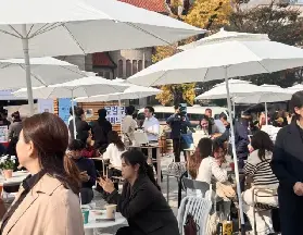 ⚡今日開幕！首爾市廳屋頂在地美食快閃「로컬트립 [맛:잇다]」10大F&B品牌免費入場