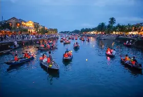 保姆級會安旅遊避坑指南｜椰子船+古鎮遊玩全攻略