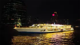 【2026 曼谷夜遊湄南河 8 月航班時間表】嘉年華號、法拉雅號、ICONSIAM 專船登船與返航時間分船解析！