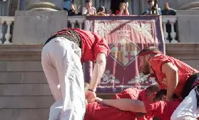 九月暢遊巴塞隆拿全攻略：體驗國慶日遊行、免費博物館與夜間建築導賞