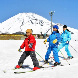 東京出發 | 富士山E線滑雪一日遊（富士山二合目Yeti滑雪場滑雪+溫泉）（每日發團，1人成行）