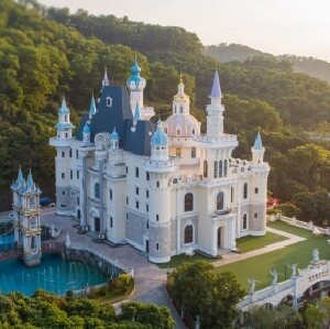 東莞龍鳳山莊影視度假村