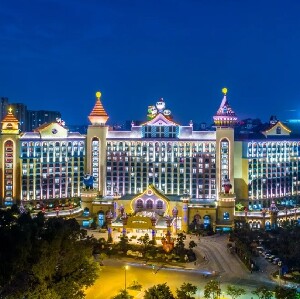 廣州長隆熊貓酒店3天2晚三人套票(住宿+動物世界+歡樂世界+飛鳥樂園+長隆大馬戲)