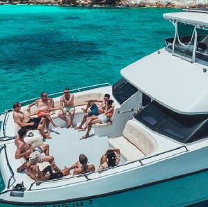 【白月光號】皮皮島蛋島舒適雙體雙層遊艇浮潛一日游（中文導遊）