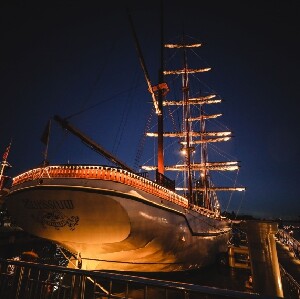 曼谷河畔夜市 Sirimahannop 復古帆船餐廳